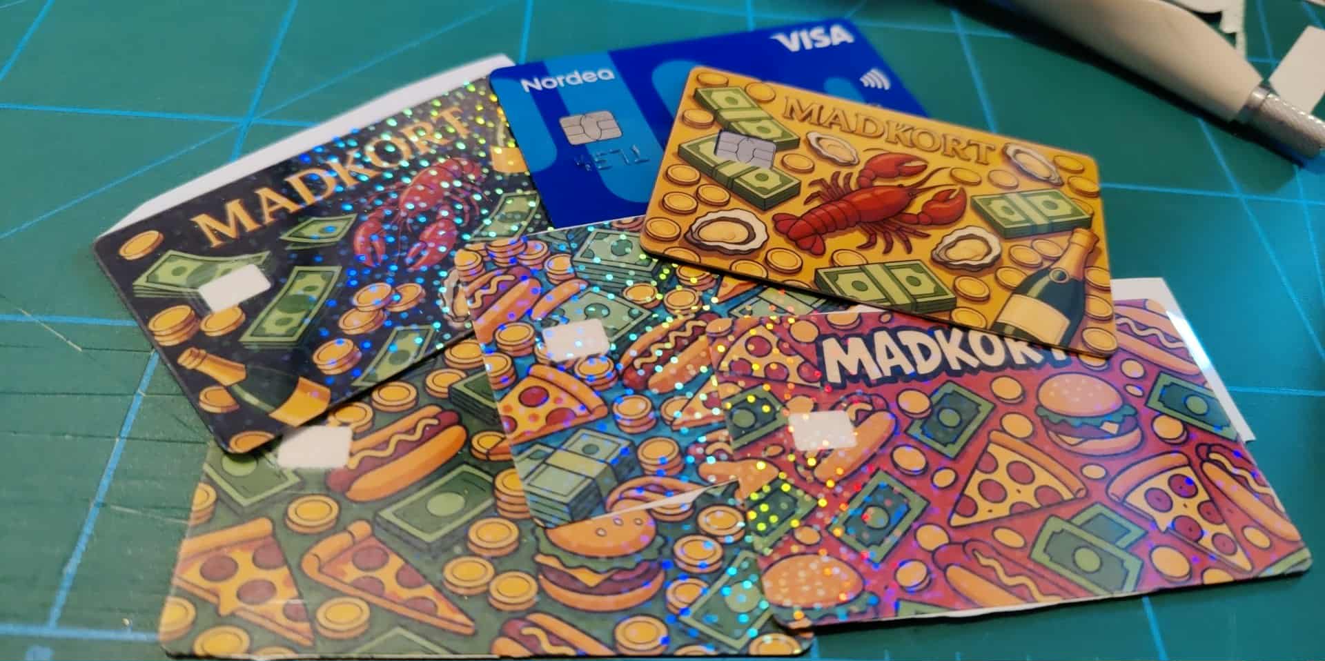 Lav dine egne klistermærker til kreditkort med Cricut Lav dine egne klistermærker til kreditkort med Cricut